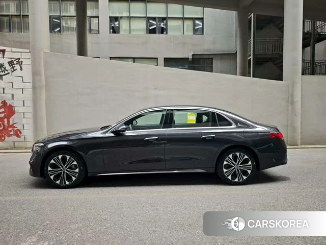 Mercedes-Benz E-class PHEV id 3908579 из Китая 17