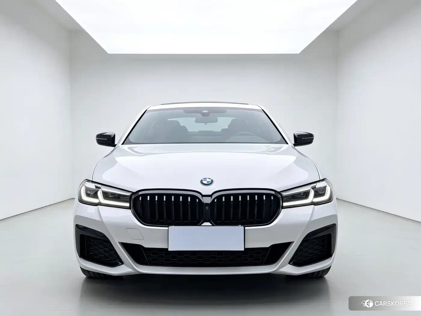 BMW 5 series 2023 Белый из Китая, фото 6