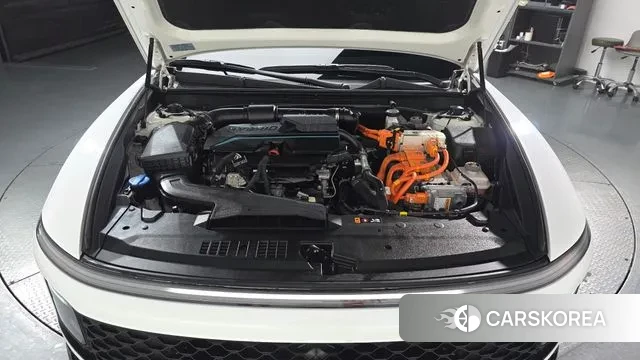 Hyundai Grandeur Hybrid (GN7) id 3599835 из Кореи 16