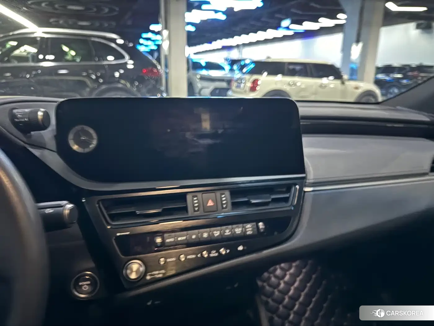 Lexus ES id 4570468 из Китая 13