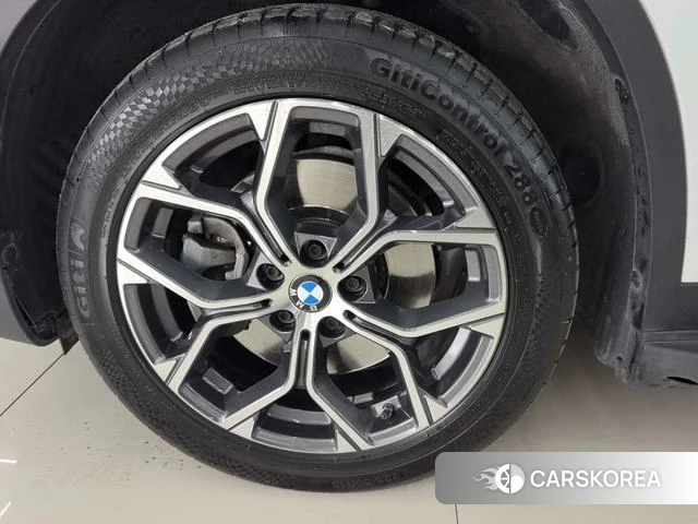 BMW X1 id 4259267 из Китая 13