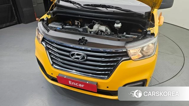 Hyundai The New Grand Starex id 4557850 из Кореи 26