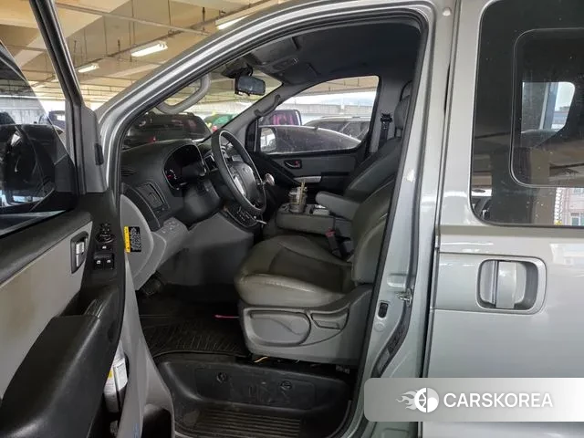 Hyundai The New Grand Starex id 3374699 из Кореи 16