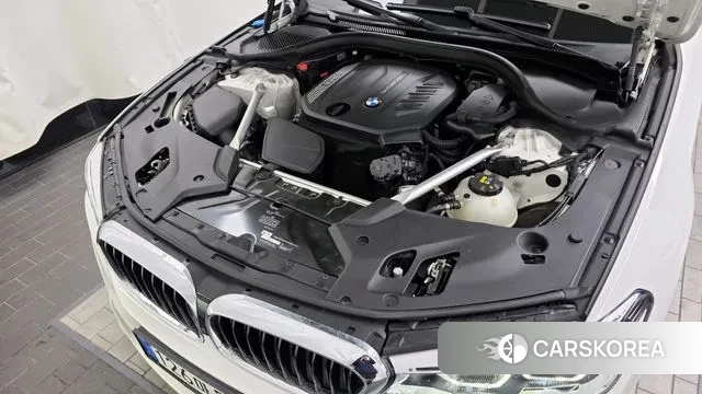 BMW 5 Series (G30) id 3736267 из Кореи 16