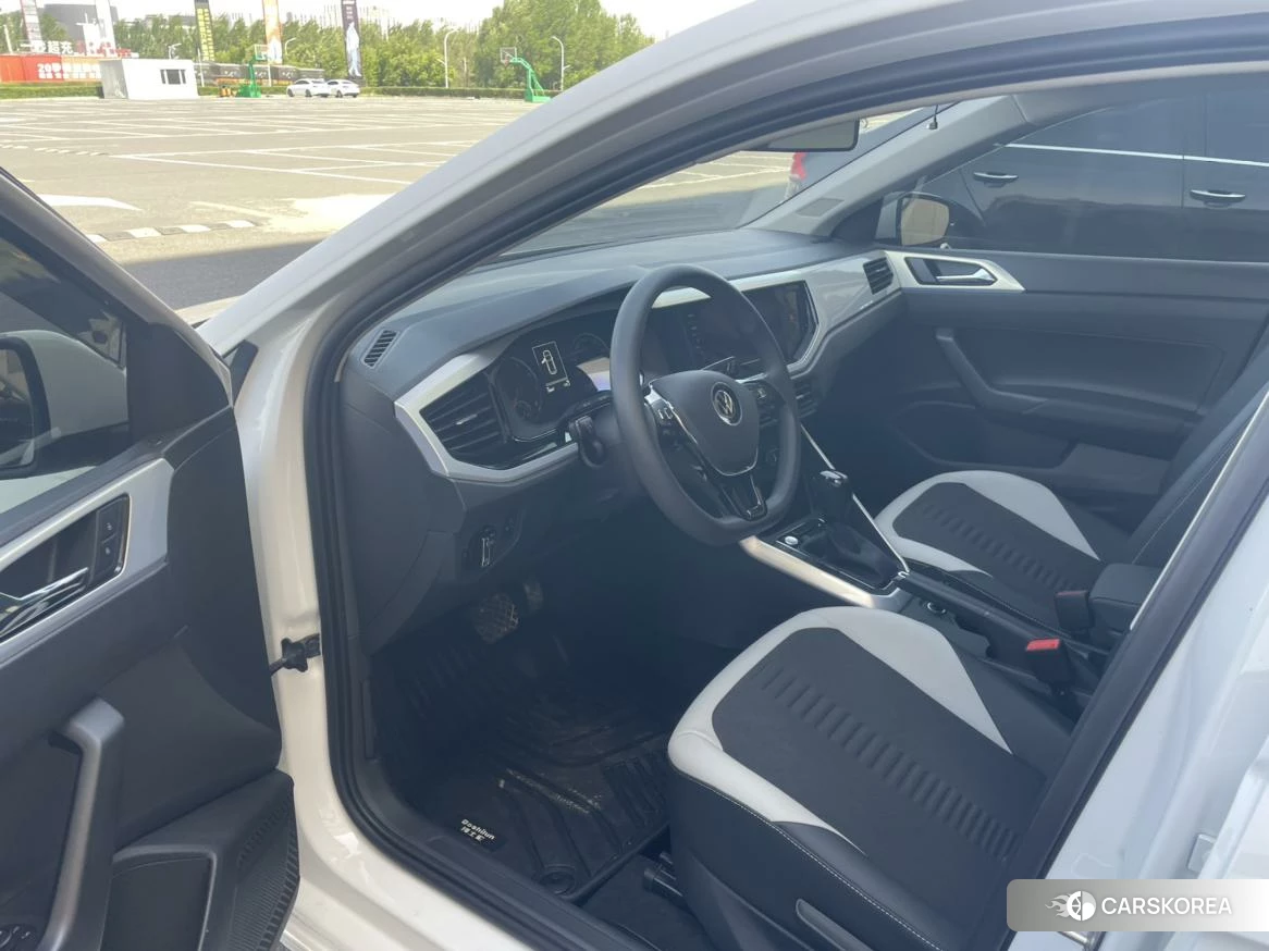 Volkswagen Polo id 4452099 из Китая 9