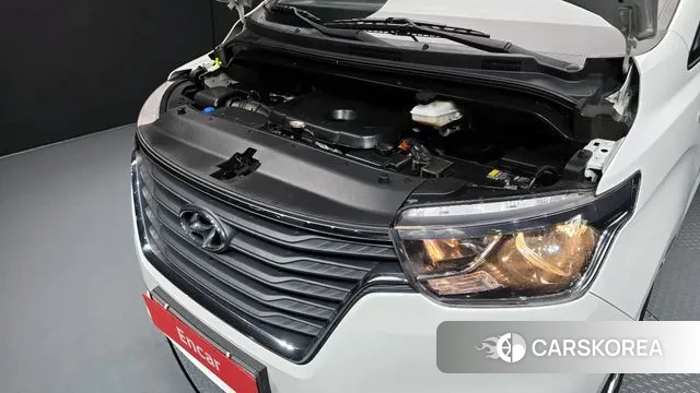 Hyundai The New Grand Starex id 3582381 из Кореи 16