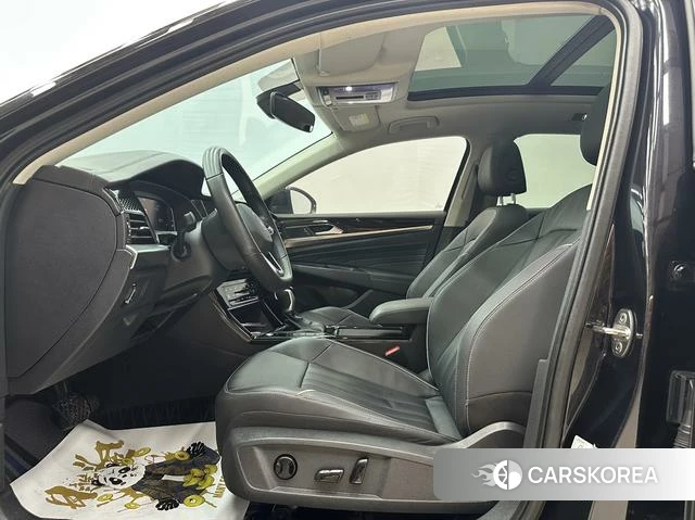 Volkswagen Passat 2023 Черный из Китая, фото 6