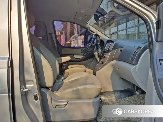 Hyundai The New Grand Starex id 3476770 из Кореи 8