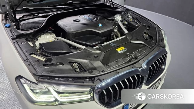 BMW 5 Series (G30) id 3911167 из Кореи 16