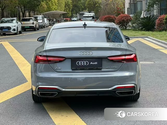 Audi A5 2022 Серебристо-серый из Китая, фото 6