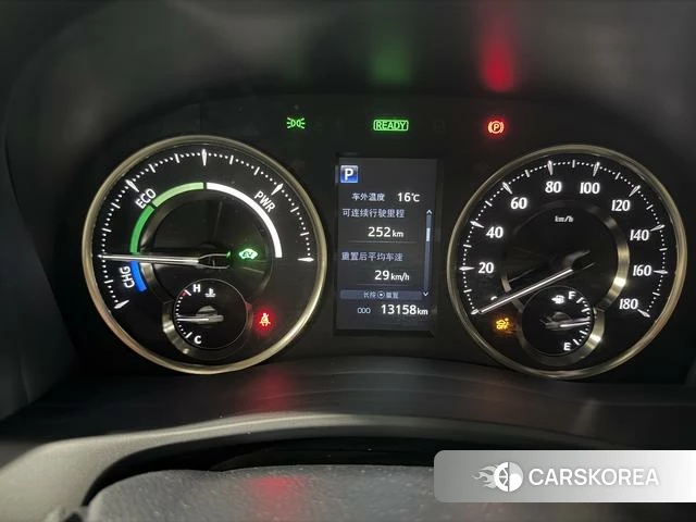 Lexus LM id 4276677 из Китая 11