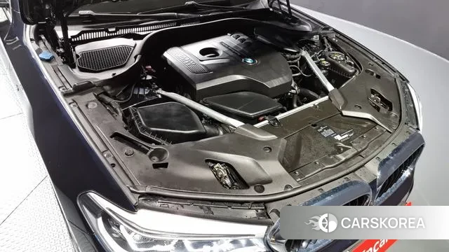 BMW 5 Series (G30) id 3375357 из Кореи 16