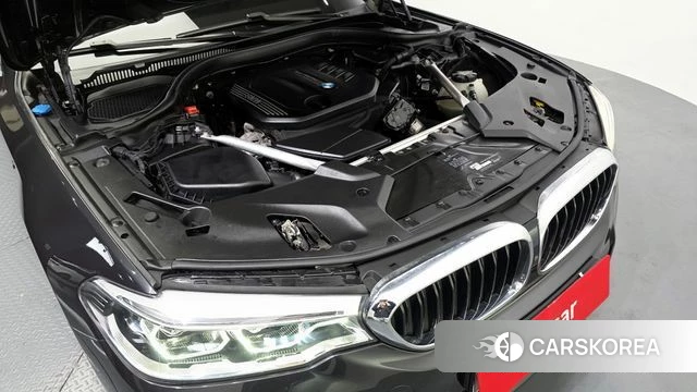 BMW 5 Series (G30) id 3795315 из Кореи 16