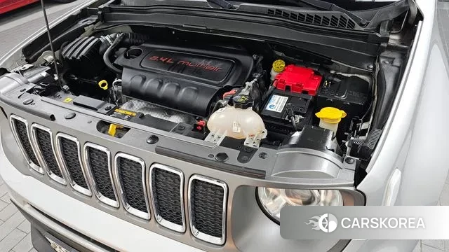 Jeep Renegade id 3444557 из Кореи 16