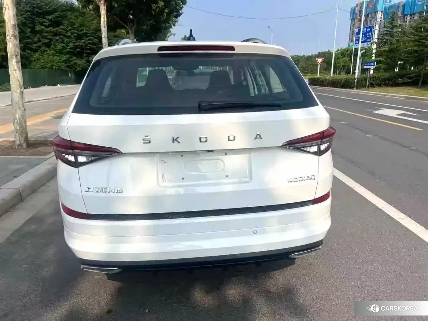 Skoda Kodiak 2024 Белый из Китая, фото 6