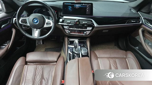 BMW 5 Series (G30) id 4906019 из Кореи 28