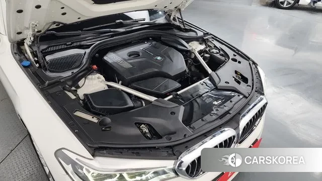 BMW 5 Series (G30) id 3608073 из Кореи 16