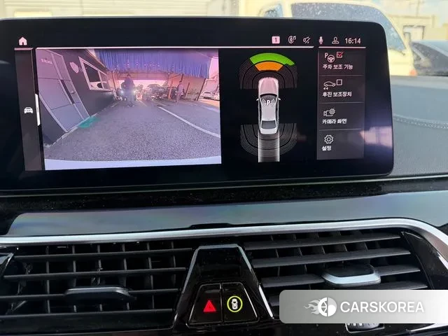 BMW 5 Series (G30) 2021 Белый из Кореи, фото 6