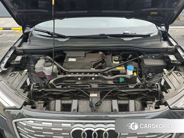 Audi Q4 e-tron 2023 Синий из Китая, фото 6