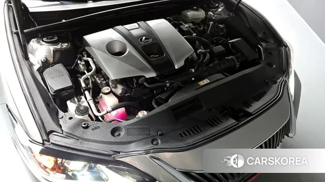 Lexus ES300h 7th generation id 3270084 из Кореи 16