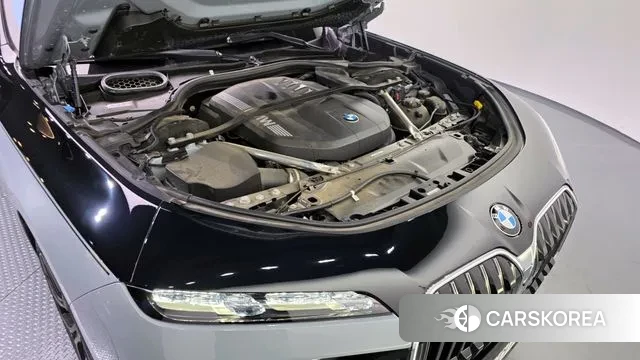 BMW 7 Series (G70) id 3393897 из Кореи 16