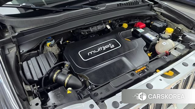 Jeep Renegade id 3955653 из Кореи 16