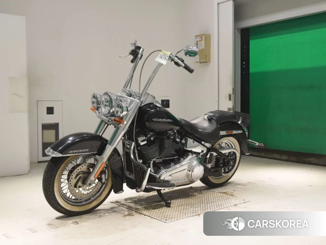 Проданный Harley-Davidson Softail Deluxe FLDE1750 2019 из Японии, фото 5