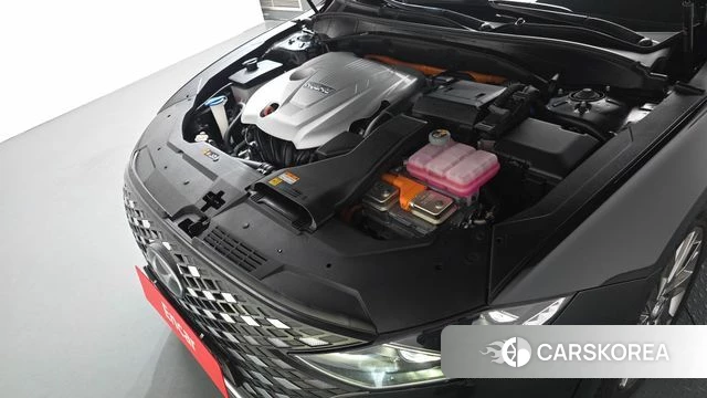 Hyundai The New Grandeur IG Hybrid id 4396912 из Кореи 32