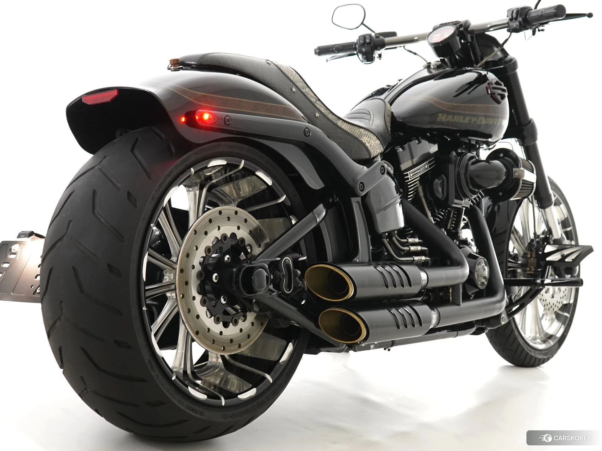 Harley-Davidson Softail Breakout FXSBSE CVO id 4347477 из Японии 6