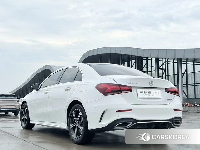 Mercedes-Benz Class A 2022 Белый из Китая, фото 6
