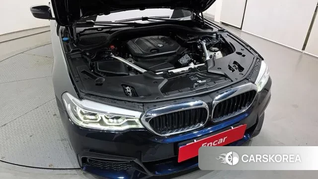 BMW 5 Series (G30) id 3547192 из Кореи 16