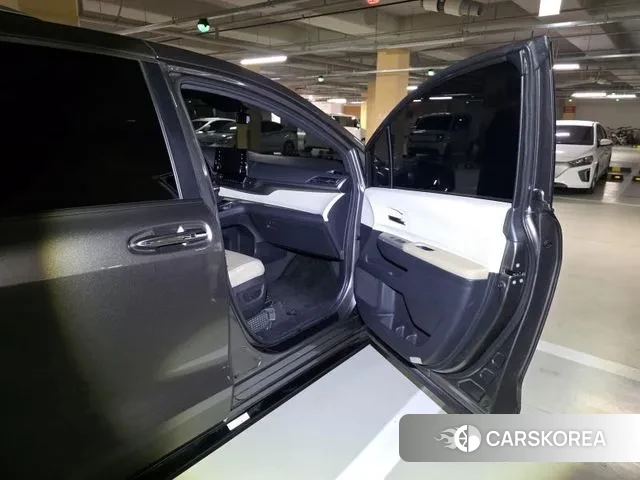 Toyota Sienna 4th Generation 2021 Серый из Кореи, фото 6