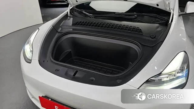 Tesla Model Y id 3053422 из Кореи 16