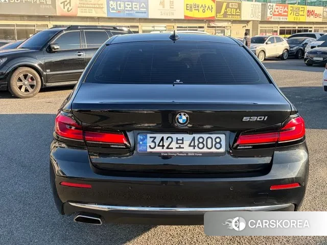 BMW 5 Series (G30) id 3565984 из Кореи 16