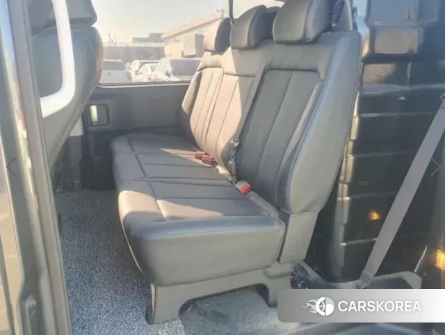 Hyundai Staria 2022 Серый из Кореи, фото 6