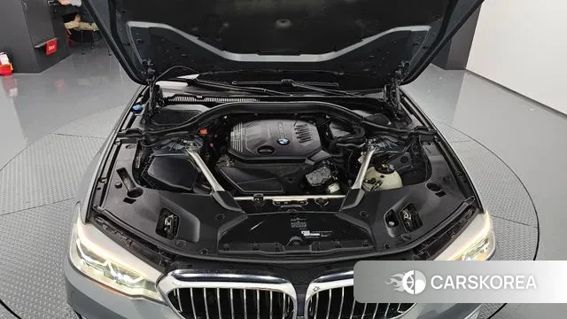 BMW 5 Series (G30) id 2994936 из Кореи 16