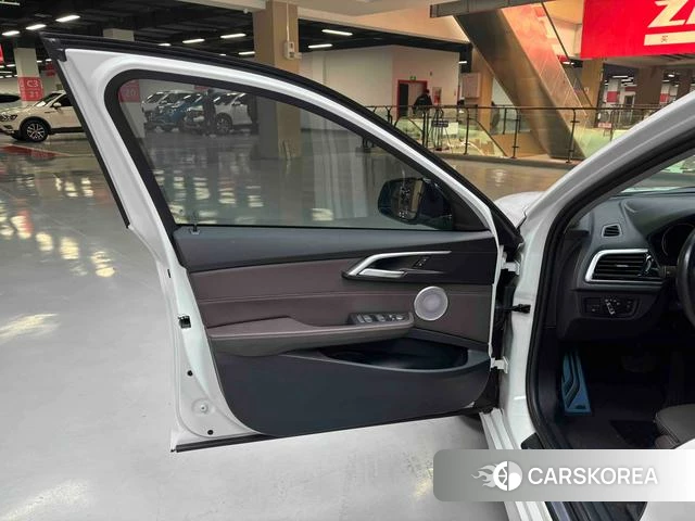 BMW 1 series id 4257420 из Китая 37