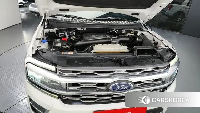 Ford Expeditation id 3160197 из Кореи 16