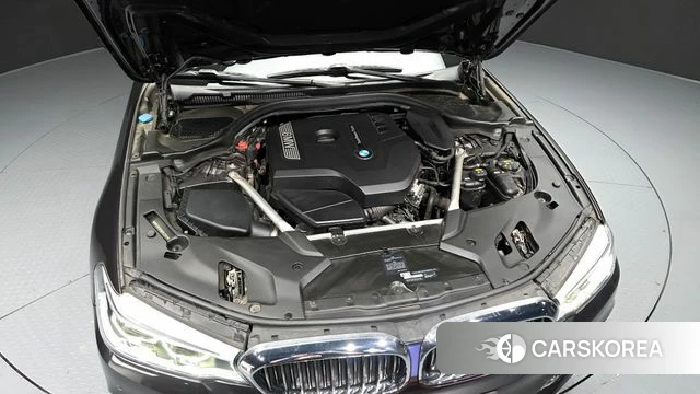 BMW 5 Series (G30) id 4331417 из Кореи 29