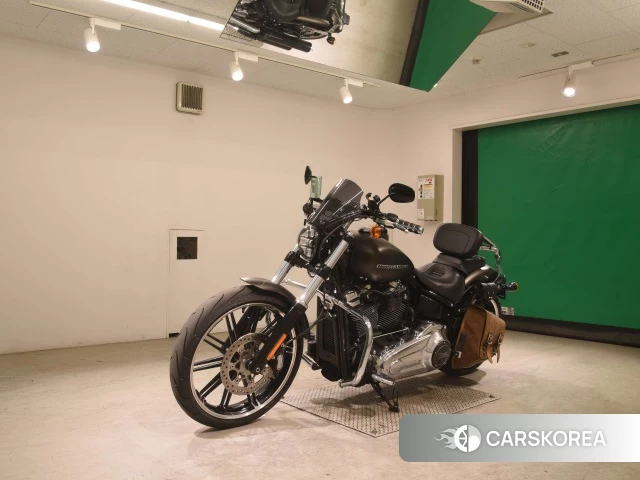 Проданный Harley-Davidson Softail Breakout FXBRS1868 2020 из Японии, фото 4