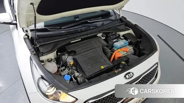 Kia Niro id 3009389 из Кореи 16