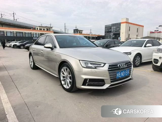 Audi A4L 2018 Шампань из Китая, фото 6