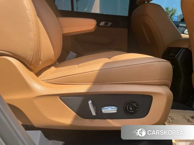 Ideal car Ideal ONE id 4234830 из Китая 15