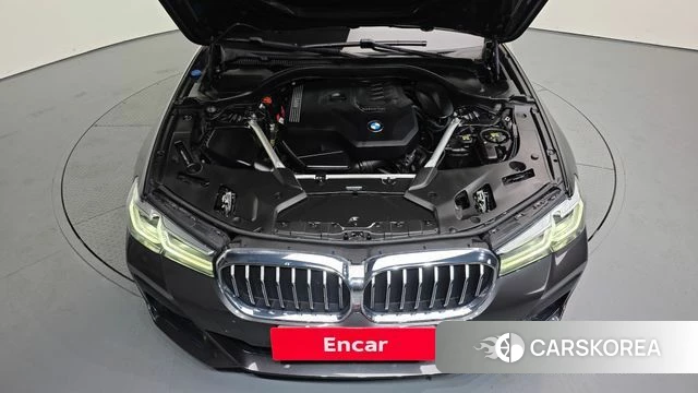 BMW 5 Series (G30) id 4395759 из Кореи 26