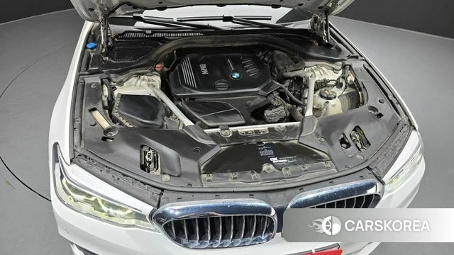 BMW 5 Series (G30) id 4286312 из Кореи 16
