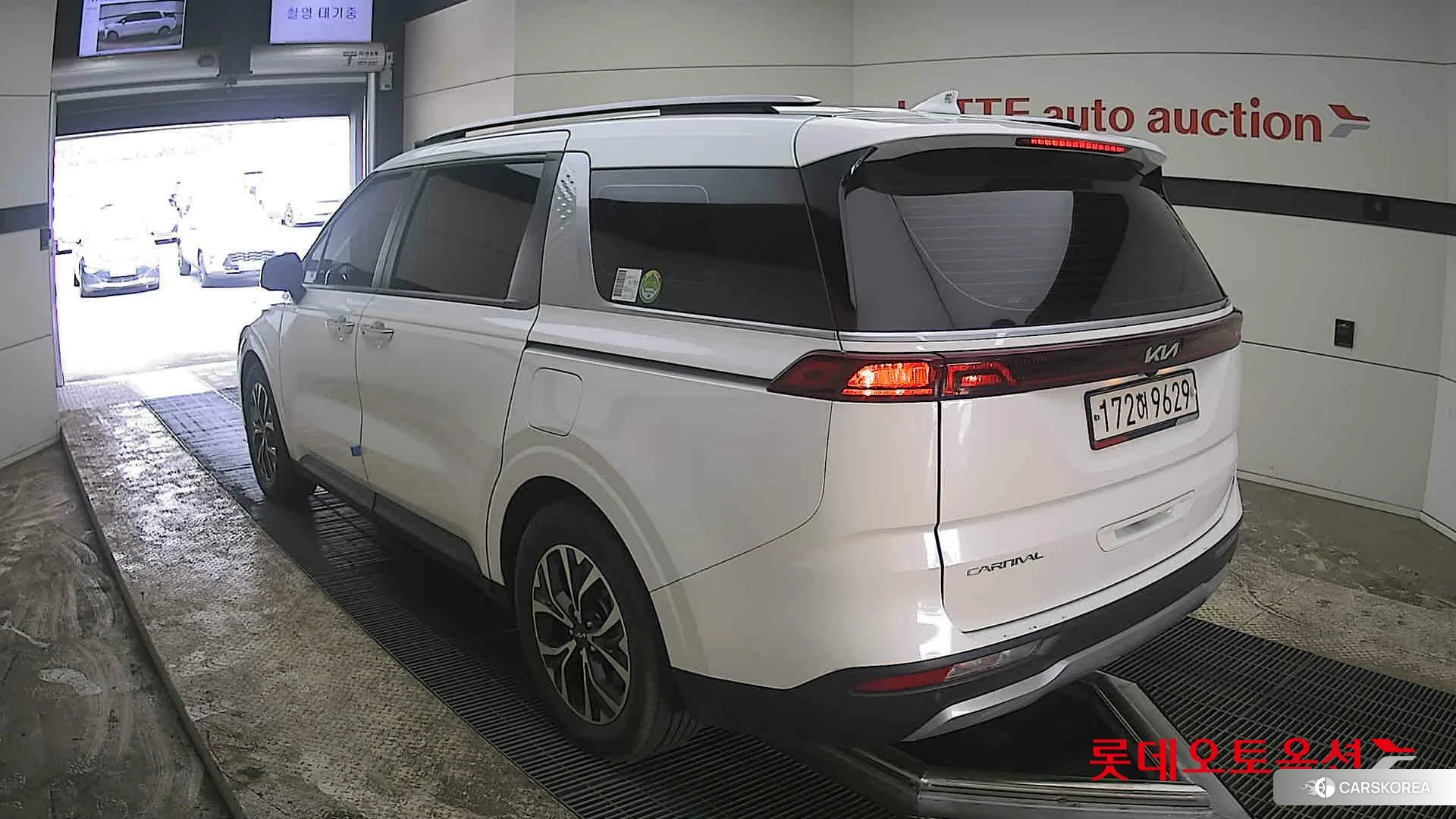 Kia Carnival id 3875747 из Кореи 33
