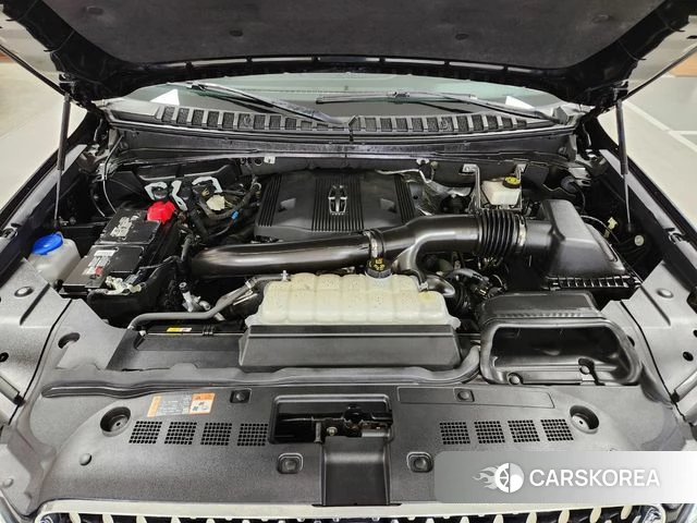 Lincoln Navigator 4th generation id 4579454 из Кореи 16