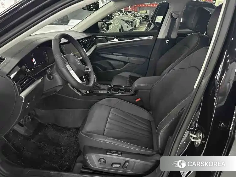 Volkswagen Passat id 4553728 из Китая 18