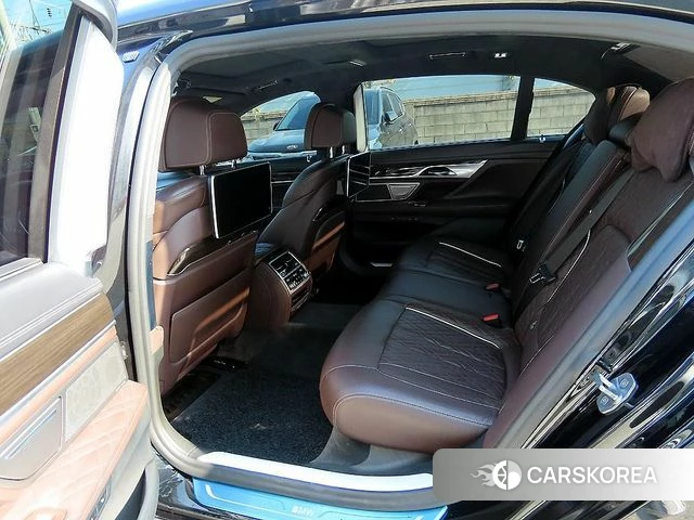 BMW 7 Series (G11) id 4294637 из Кореи 16