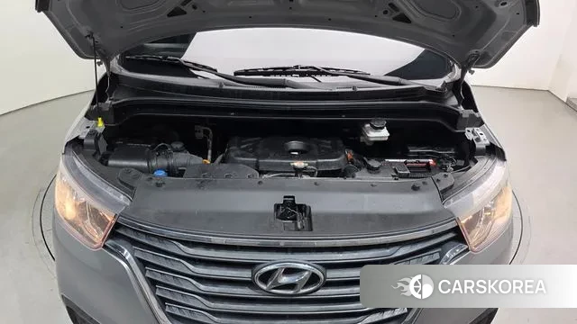 Hyundai The New Grand Starex id 3423359 из Кореи 16